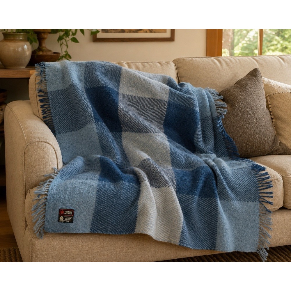 Samband of Iceland Pure New Wool Throw Blanket Blue Plaid 57x50 Vtg 80's